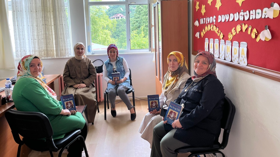 OKULUMUZDA ANNELER OKUYOR PROJESİ GERÇEKLEŞTİRİLDİ